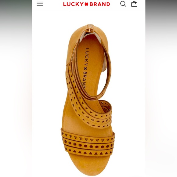 Woman’s sandals - Picture 1 of 7